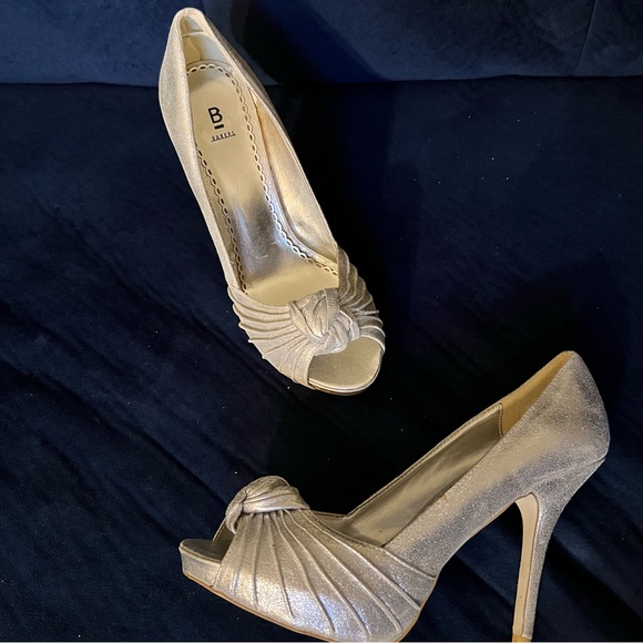 Heels - Picture 2 of 2